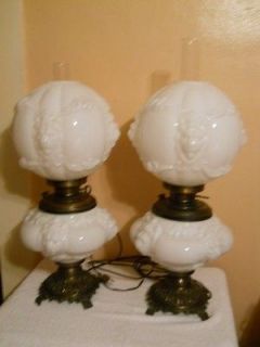 VINTAGE PAIR 2 GONE WITH THE WIND MILK GLASS LAMPS BLOWN OUT LION 