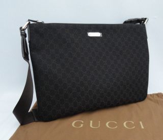 gucci laptop bag in Clothing, 