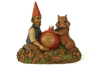Tom Clark Tim Wolfe 1994 Cairn Christmas Gnome & Squirrel Figurine