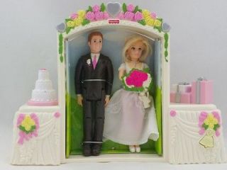 Dollhouse Play Set Loving Family Bride & Groom Wedding Day Arch Xmas 