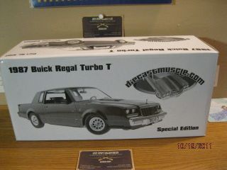 GMP 1/18 1987 Buick Regal Turbo T Blue NEW DIECAST G1801121