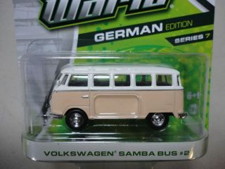 Greenlight Motor World 7 Volkswagen VW Samba Bus # 2 Germany Beige 