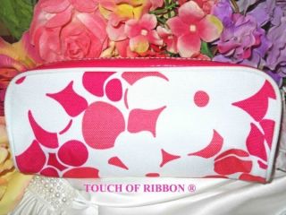   RIBBON Cosmetics Purses Make Up Bags Travel Kits Clinique White Pink