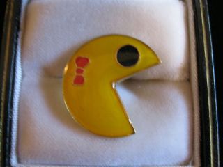 Pac Man Hat/Lapel Pin/From the 80s/Enamel/Go​od Collector Item