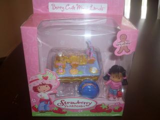New 2003 Berry Cute Mini Lands Playset Ginger Snap & Chocolate 