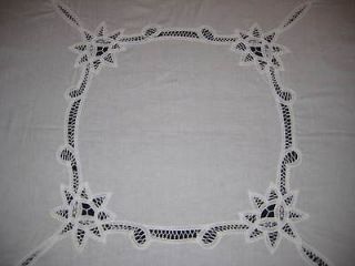 WHITE LINEN AND CROCHETED SQUARE TABLECLOTH