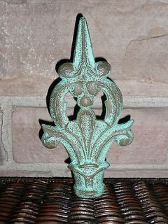   Metal Fancy French Finial Home Garden Cabin Fence Bed Yard Patio Decor