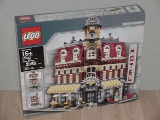 LEGO 10182 Cafe Corner Rare Set   New Sealed NIB   Nice Condition