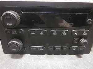 07 Chevy Silverado 1500 OEM CD Player Radio LKQ (Fits: More than one 