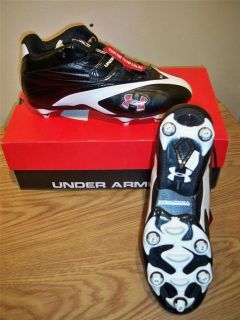 NEW IN BOX Under Armour Pursuit Mid D Football Cleats   Black/White