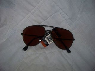   NEW OLD STOCK VINTAGE UNSEX FOSTER GRANT AVIATOR SUNGLASSES STY #9110