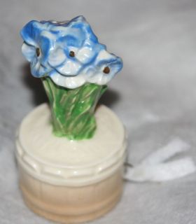   ​lain LONG Stemmed Forget me not Flowers FIGURAL TAPE MEASURE~~RaRe
