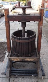 Vintage/antiqu​e wooden grape wine/apple cider press   Philadelphia 