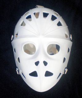 goalie mask in Sporting Goods