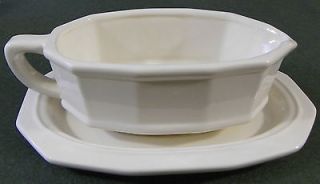 Pfaltzgraff Heritage White Gravy Boat Bowl Dish With Underplate 