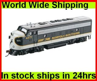 HO Scale Trains Bachmann EMD F7 A Locomotive #4271 Norfolk Southern 