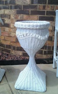 Wicker Planter Plant Stand Different Style & Color, Your Choice!! NEW