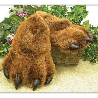 NEW NWT Grizzly Bear Paw Furry Slippers Keep Feet Warm in Winter 