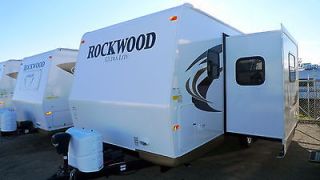 2012 Rockwood ULTRA LITE 2304S Ultra Light weight Travel Trailer w 