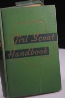 Nice lot of Girl Scout collectables: HandBook, Mess kit, flatware 