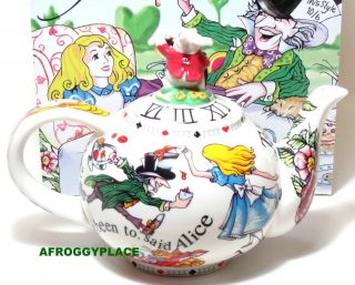   Wonderland 18oz Porcelain Betty Style Teapot Paul Cardew New in Box