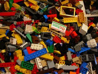 Lego lot of 500 Random pieces City Castle Star Wars Space 2 