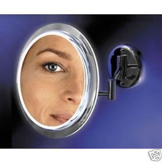 lighted wall mount makeup mirror in Health & Beauty
