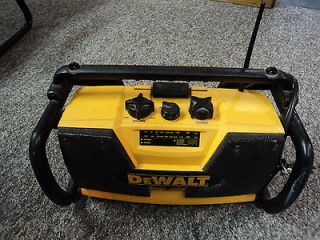   Work Site/Construct​ion Radio & 18V Charger with Free 14.4V BATTERY