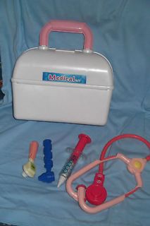 Toys & Hobbies > Pretend Play & Preschool > Doctor/ Nurse Kits