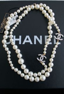 00V CLASSIC WHITE PEARL GOLD CC 33 long NECKLACE