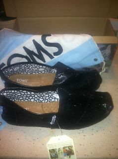 Beautiful Black Glitter Toms, Add a stylish pop of color to any outfit 