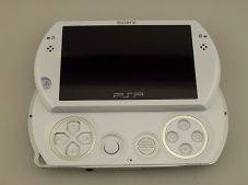 Sony PSP GO Playstation Portable 16GB   Pearl White