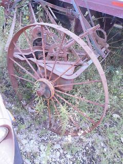 ANTIQUE FARM AGRICULTURE IMPLEMENT MACHINERY PLOW WHEEL HORSE HAY RAKE 