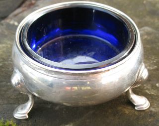 Antique George II solid silver cauldron salt, 1748, 44 grams