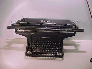 vintage underwood typewriter in Collectibles