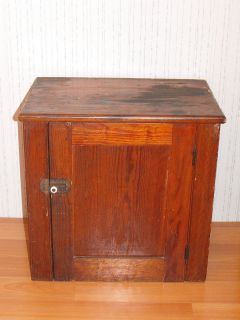 Old VTG HD Wood Wall Cabinet Standing Shelf Cupboard w Ornate Door 