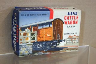 AIRFIX R5 SERIES 1 OO SCALE BR 8 TON CATTLE WAGON MODEL KIT NEW mt