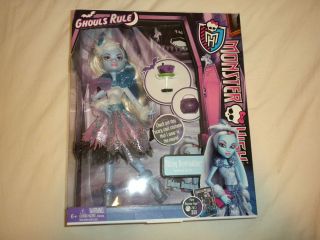 Monster High Ghouls Rule Doll Abbey Bominable. New In Box! Smoke 