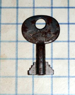   old Eagle Lock Co No 70Y1 skeleton key cabinet barrel padlock steel