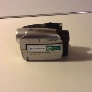 Sony DCR HC28 MiniDv Mini Dv HI FI Stereo Camcorder VCR Player Video 