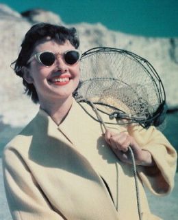 Audrey Hepburn Smiling Wearing Sunglasses 1950S Holding Fishing Net 
