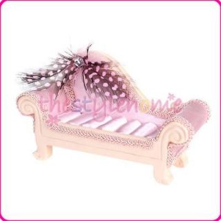 Cute Mini Elegnat Ring Holder Display Fancy Sofa Organizers Pink Hold 