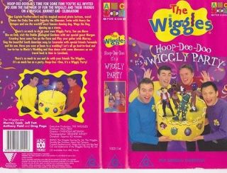 THE WIGGLES ITS A WIGGLY WIGGLY WORLD VHS VIDEO PAL~ A RARE FIND