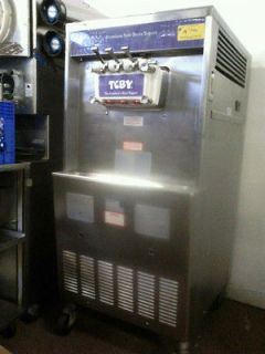 Taylor Y 754 33 soft serve ice cream / frozen yogurt machine FREE 