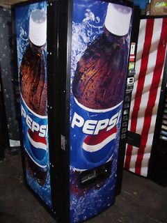 Dixie Narco 276E can or bottle soda beverage vending machine