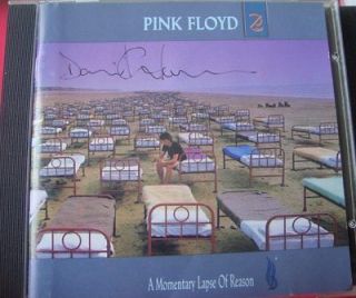 DAVID GILMOUR SIGNED PINK FLOYD CD MOMENTARY LAPSE OF REASON LOOK!