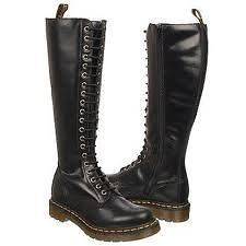 Dr. Martens Ladies 1B60 Genuine Leather Boots Black All Sizes