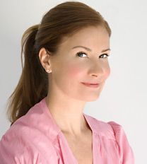 Swedish makeup artist Petra Strands makeup to wake up philosophy 