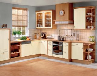 Veja como instalar o piso de madeira na cozinha sem dor de cabeça.