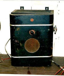   TUBE AMPLIFIER SPEAKER SYSTEM VINTAGE RARE THEATRE MONITOR AMP RCA